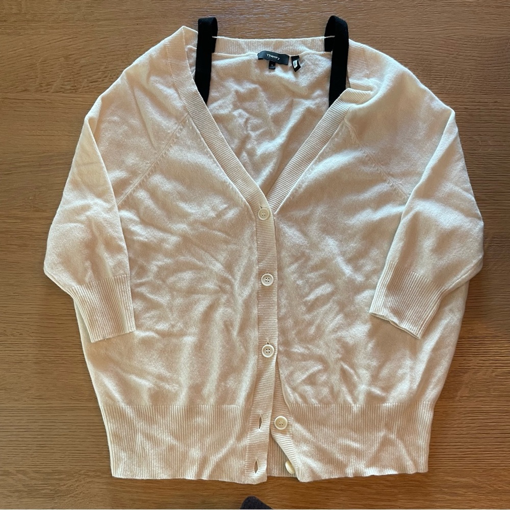 100% cashmere Theory sweater